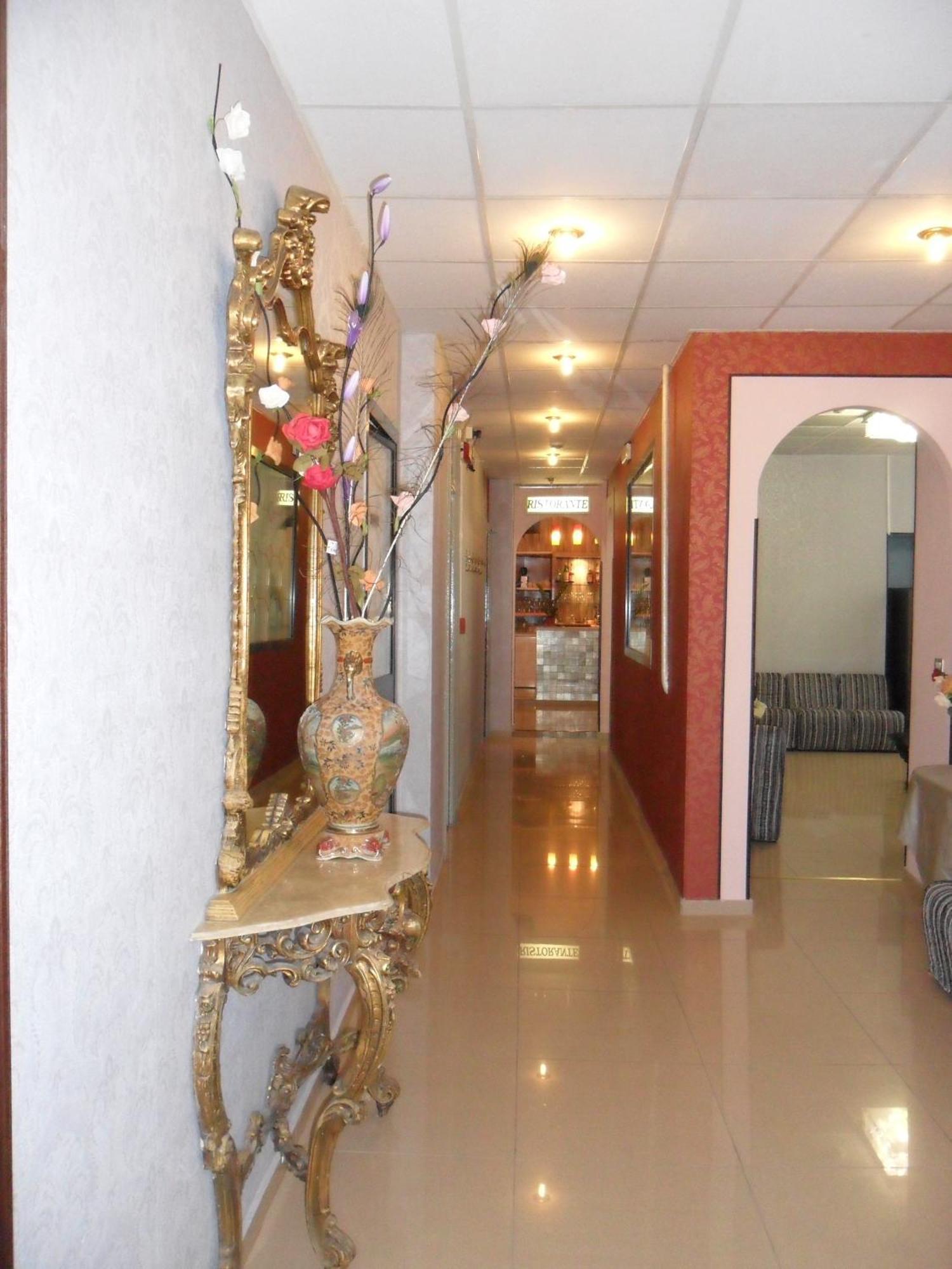 Hotel Esperia 3*